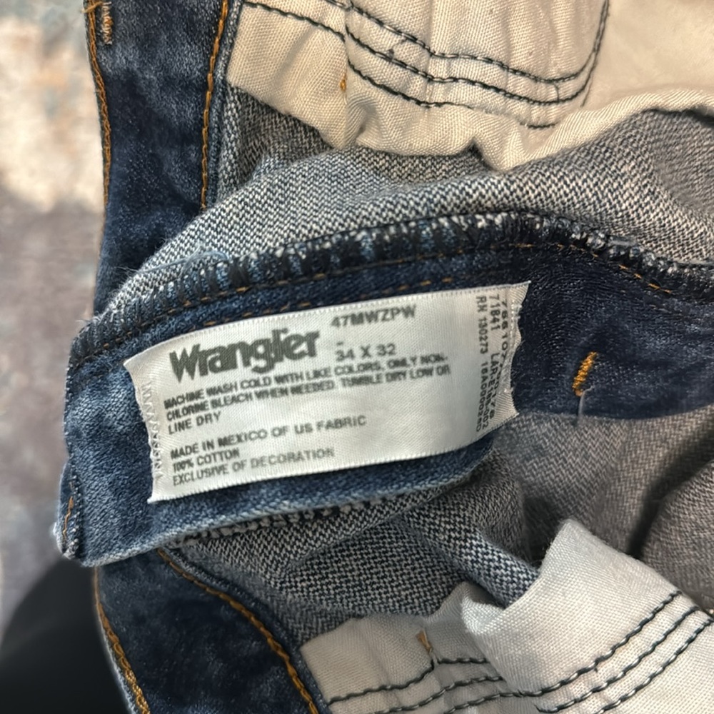 Jeans - Picture 4 of 4